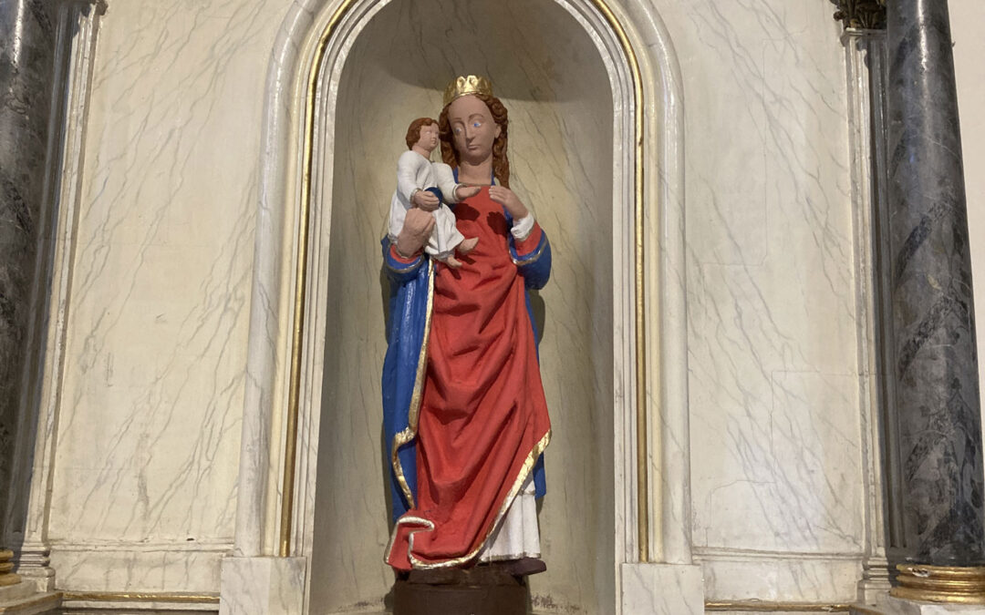 Retour et bénédiction de la statue de la Vierge Marie